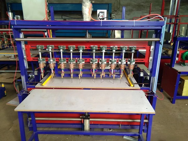 EPS scooping machine
